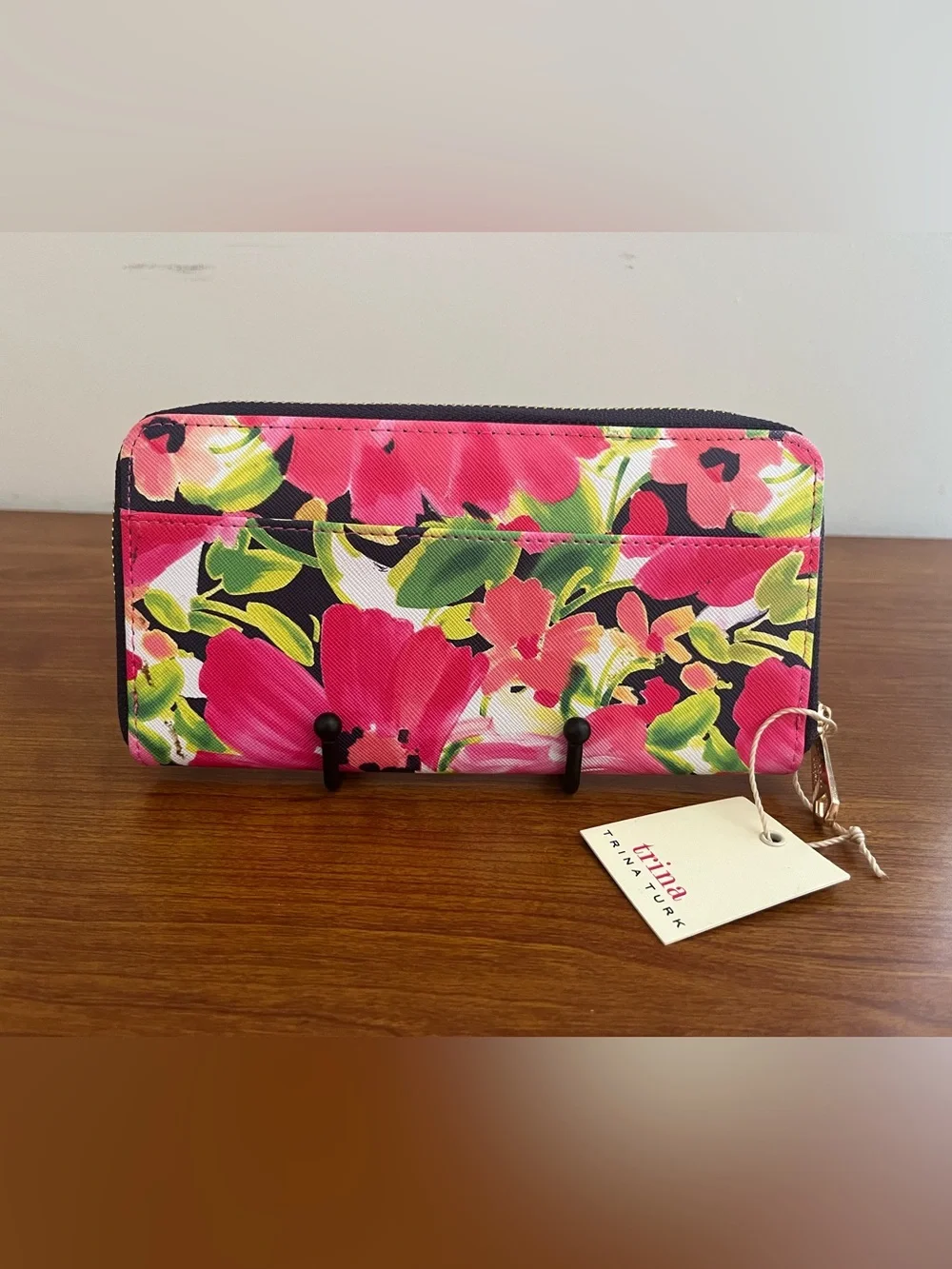 NWT~ TRINA TURK Pink Floral Zip Around Wallet Vegan Leather New